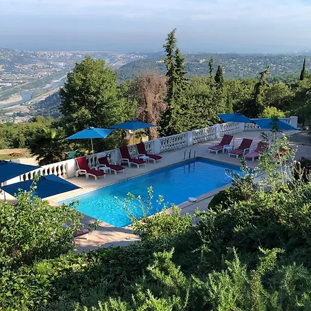Hébergement de vacances Le Domaine De *